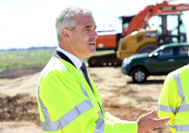 Steve Barclay is on the side of the motorist